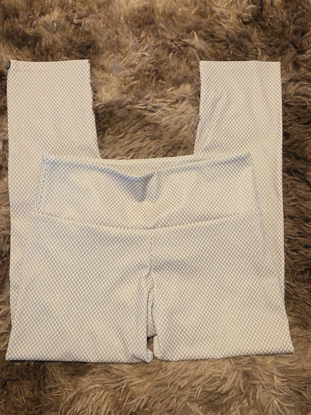 Onzie Cream Textured High-Waist Cropped Leggings $79 S/M